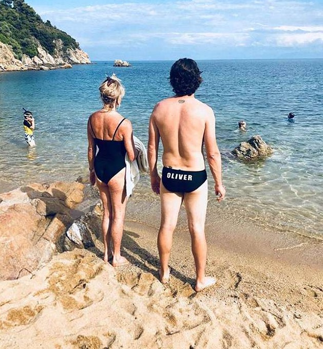 Cum arată Goldie Hawn în costum de baie, la 72 de ani. Imagini fabuloase cu actrița!