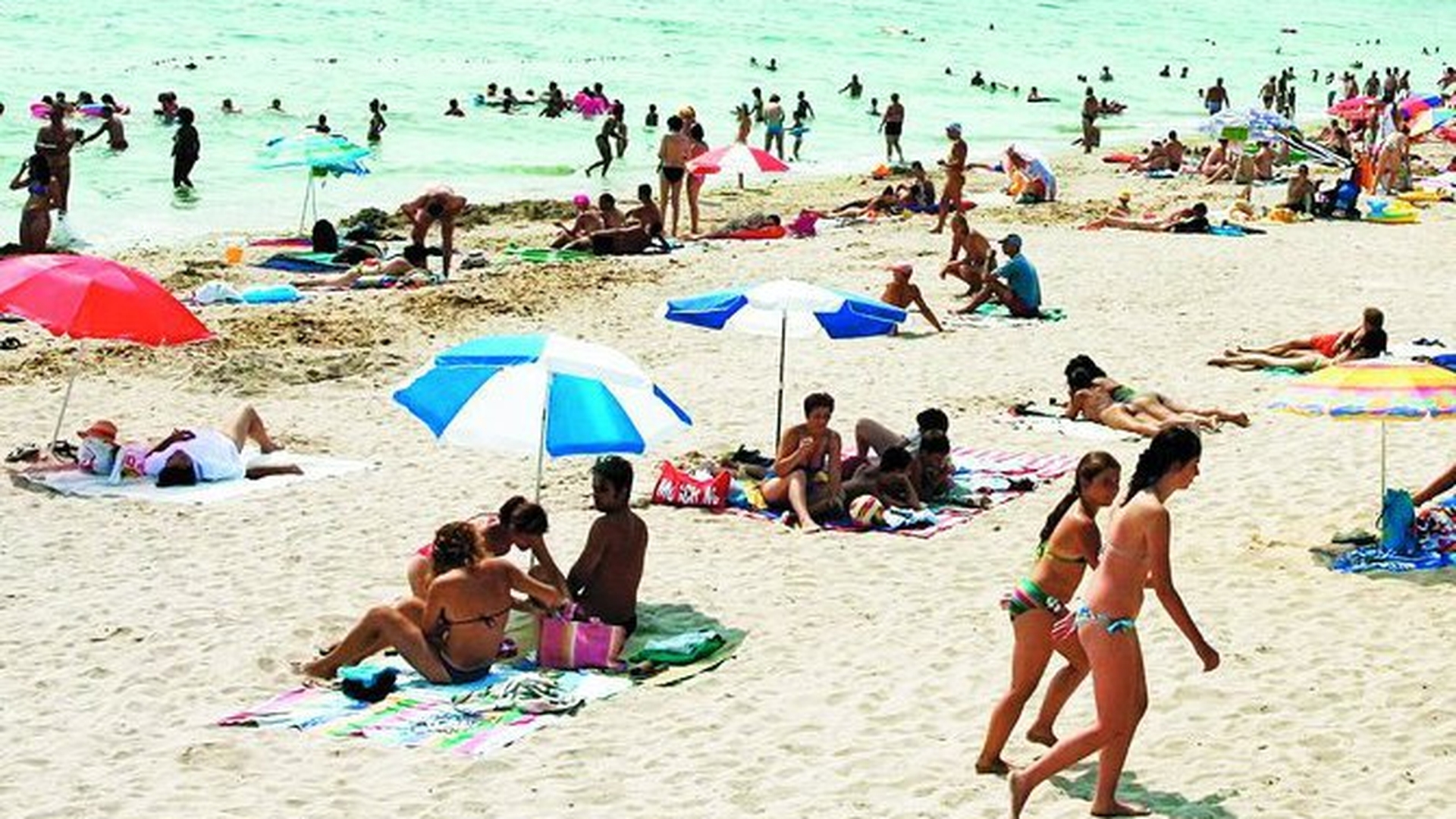 Vreme de plaja in weekend