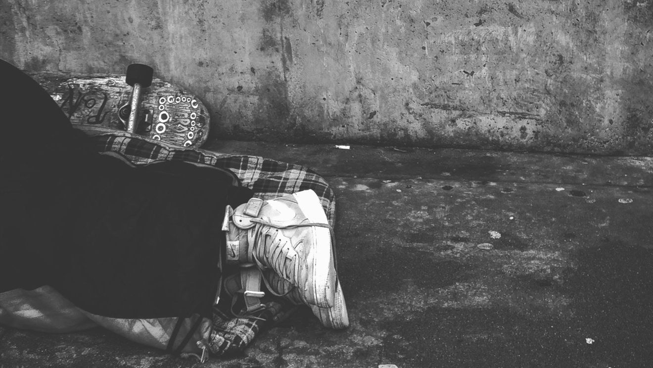 Primul român care a decedat de frig în această iarnă. A fost găsit într-o casă din Galați