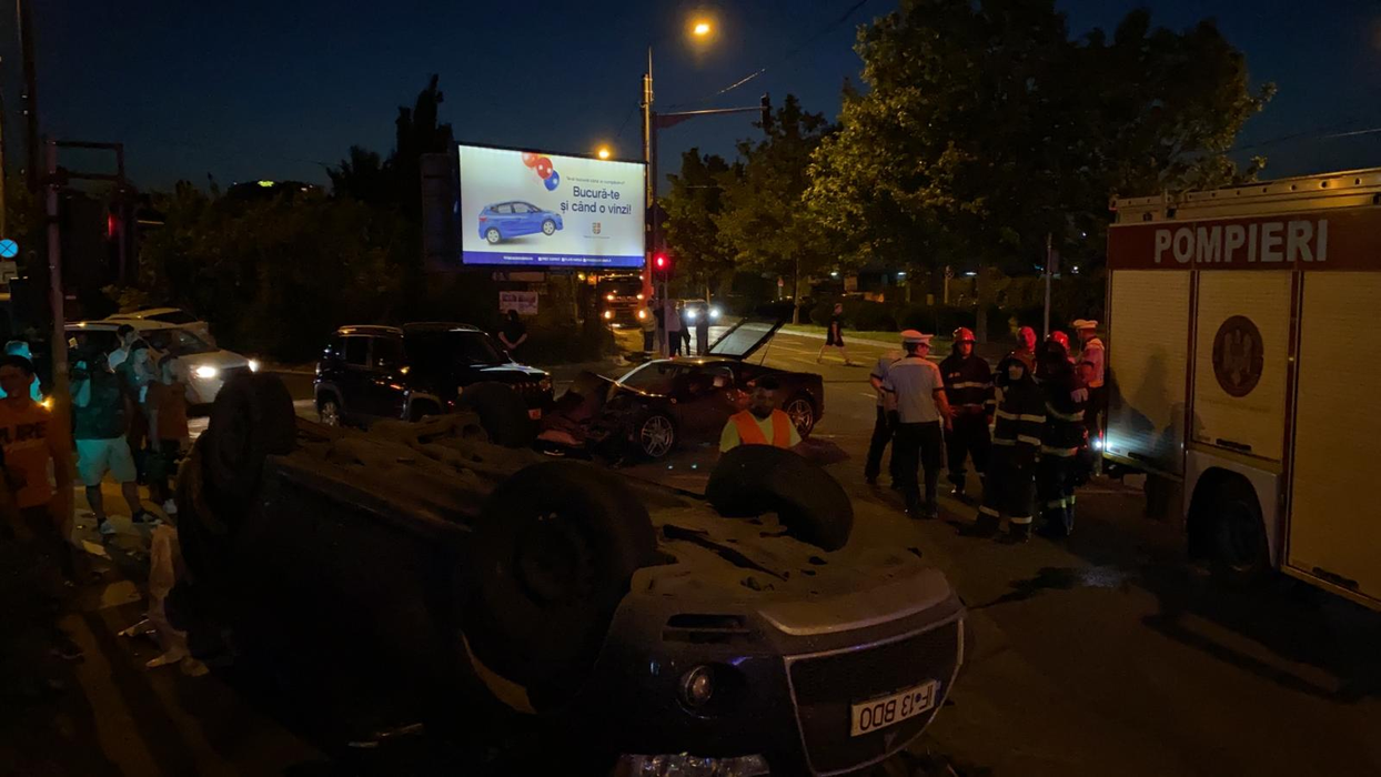 Grav accident în București! Un Ferrari și un Mitsubishi s-au făcut praf! IMAGINI EXCLUSIVE
