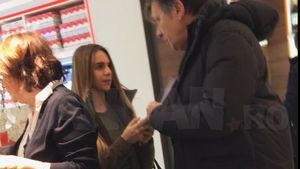 IMAGINI ÎN PREMIERĂ! Are 15 ani şi… Cât s-a schimbat fiica lui Crin Antonescu,  pe care n-ai mai văzut-o de ani buni!
