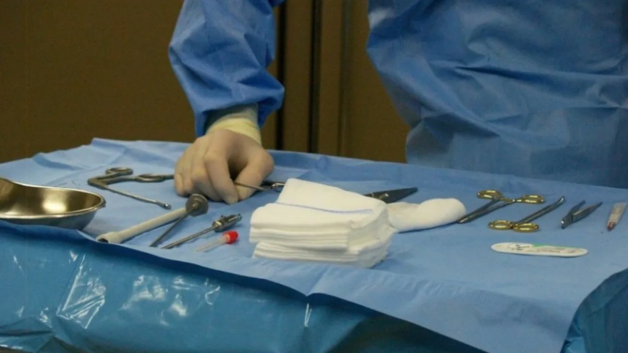 Bătaie la Spitalul de Pediatrie Ploiești. Un bărbat i-a aplicat o corecție paznicului de la camera de gardă. Motivul este șocant