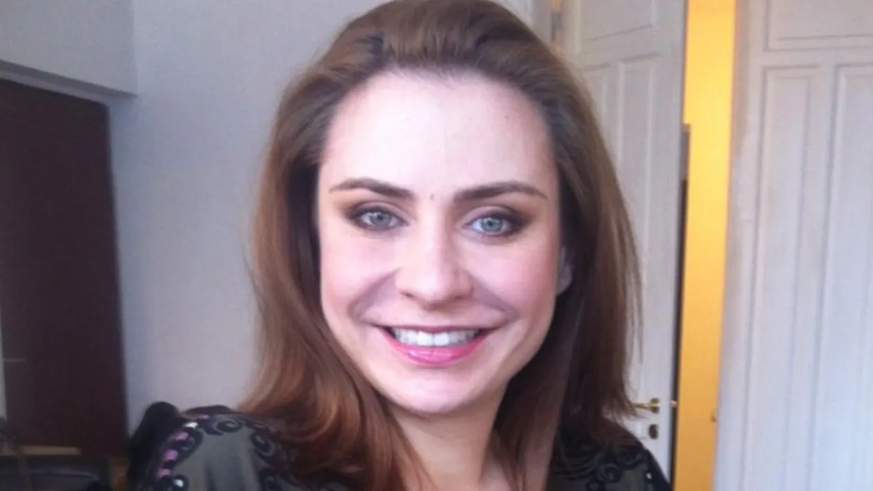 Adina Buzatu a luat o hotarare drastica: Nu mai pun tigara in gura in viata mea!. Afla cum s-a intamplat acest lucru