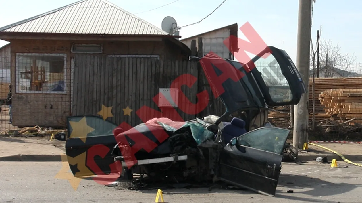 FOTO/VIDEO Accident oribil pe Soseaua Fundeni! O masina in care erau trei fete a fost zdrobita!
