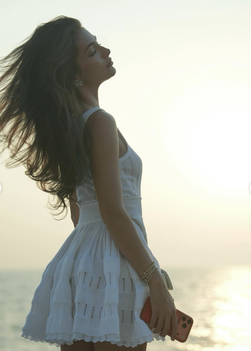 Ce făcea Andreea Bostănică în timp ce TikTok-ul vuia de zvonuri despre activitatea ei din Dubai. Avem imaginile cu dovada