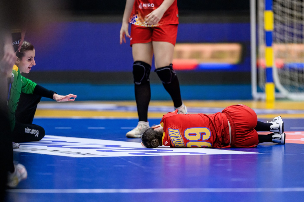 Sorina Maria Grozav of Romania in pain during the international friendly handball match between Sweden and Romania on March 6, 2025 in Nyköping.
Handball, Women, International friendly, Sweden - Romania, Nyköping - 06 Mar 2025,Image: 972938232, License: Rights-managed, Restrictions: , Model Release: no