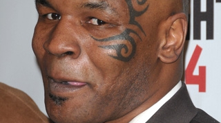 La fel de nebuni ca idolul: un fan al lui Mike Tyson si-a injunghiat prietenul dupa o disputa verbala