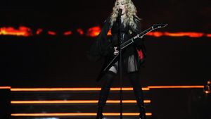 Fanii nu o mai suportă pe Madonna şi au dat-o în judecată! Care este motivul