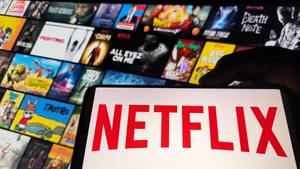 Serialul Netflix care a depășit orice așteptări. Platforma pregătește noi sezoane și spin-off-uri după succesul uriaș al producției