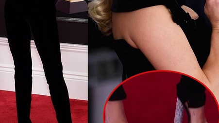 Upsi-Ups! A comis-o grav pe covorul roşu de la premiile Grammys. Ochii tuturor au fost la picioarele ei