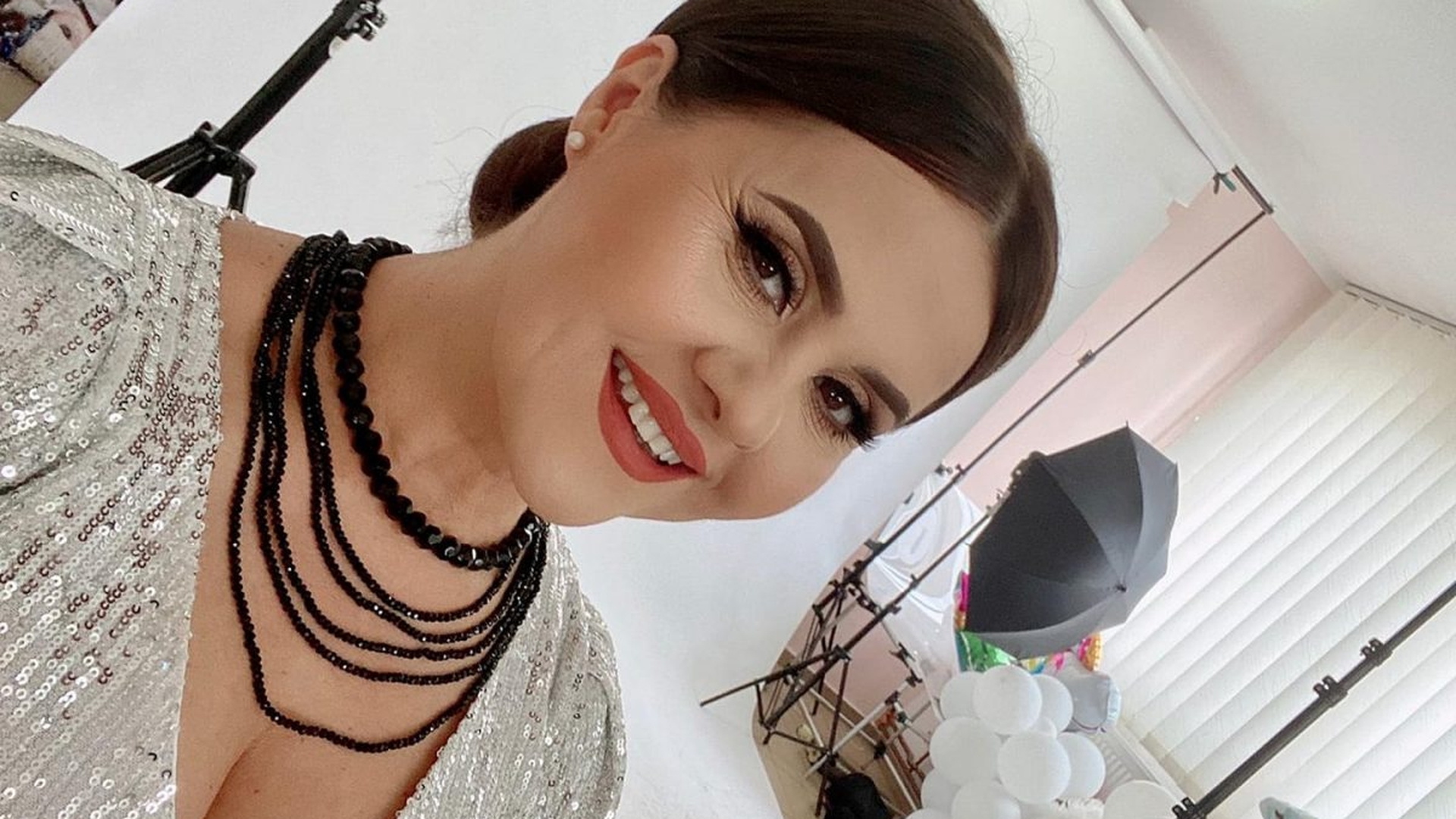 Ce nu-și poate ierta Niculina Stoican. Artista a vegheat la căpătâiul lui Petrică Mîțu Stoian și a vorbit despre regretul care o bântuie: ”Nu m-a mai dus mintea, nu m-am gândit”