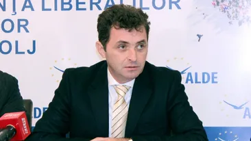 Deputatul Ion Cupă şi fostul ambasador în Finlanda Cătălin Avramescu s-au înscris în PMP