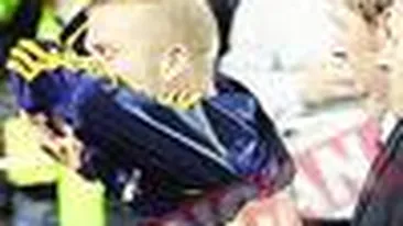 L-a dezbracat pe Harrison Ford