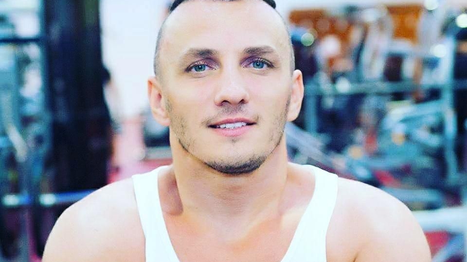 Mihai Trăistariu s-a “transformat” în femeie iar fanii l-au taxat imediat: “Oglinda din spate...”