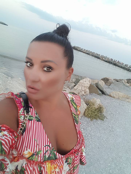 BIANCA RUS a dispărut de ceva vreme de pe micile ecrane! Cu ce se ocupă acum  artista:”Aşa e mai bine…“