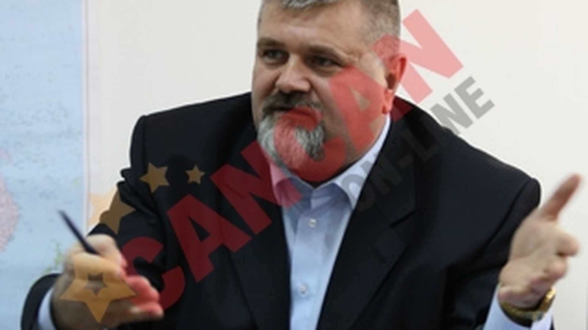 Se umple de bani pentru ca s-a luptat cu piratii