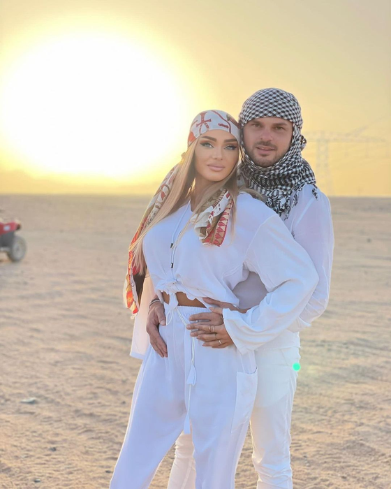 Maria Constantin le-a impus invitaților săi se îmbrace în alb (Sursă foto: Instagram)