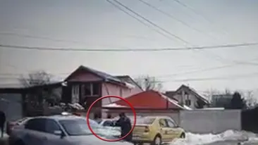 Urmărire ca-n filme în Capitală! S-a lăsat cu focuri de armă, după ce un șofer a încercat să calce un polițist