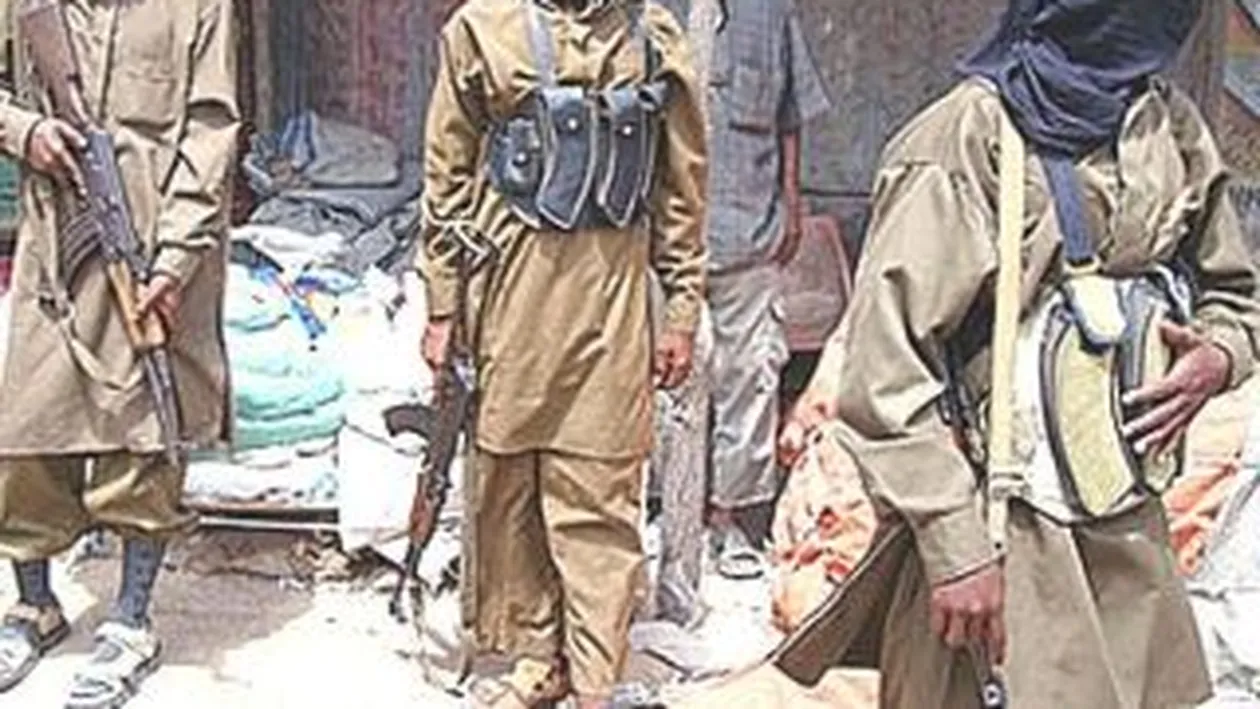 Militantii islamisti au ocupat principala ascunzatoare a piratilor somalezi