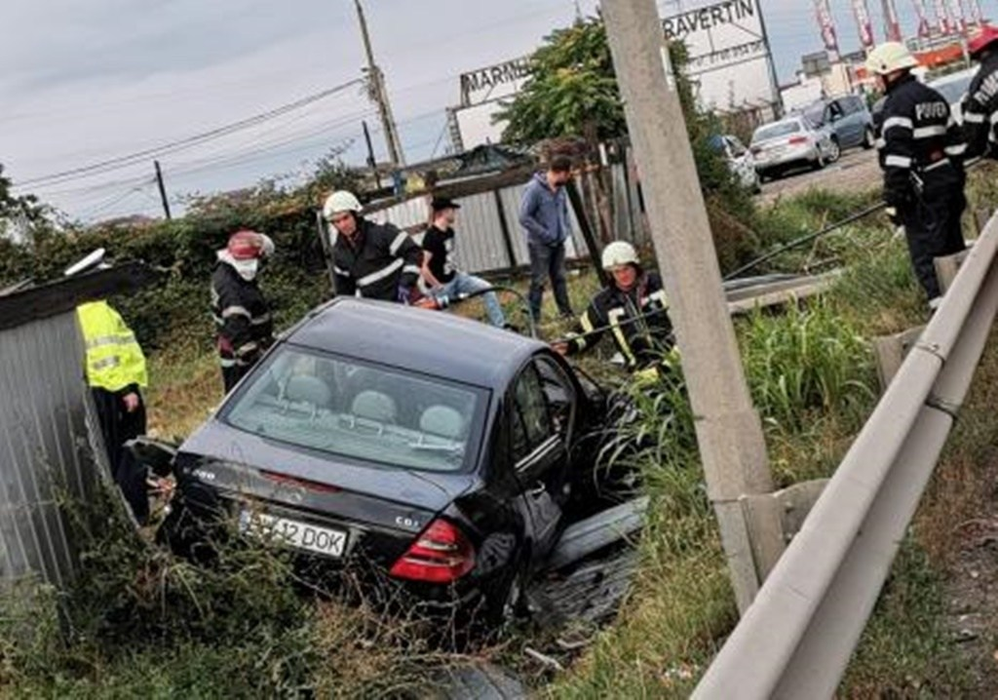 Andreea Bălan, strigăt disperat de ajutor după un accident rutier cumplit. Mercedes-ul s-a făcut praf