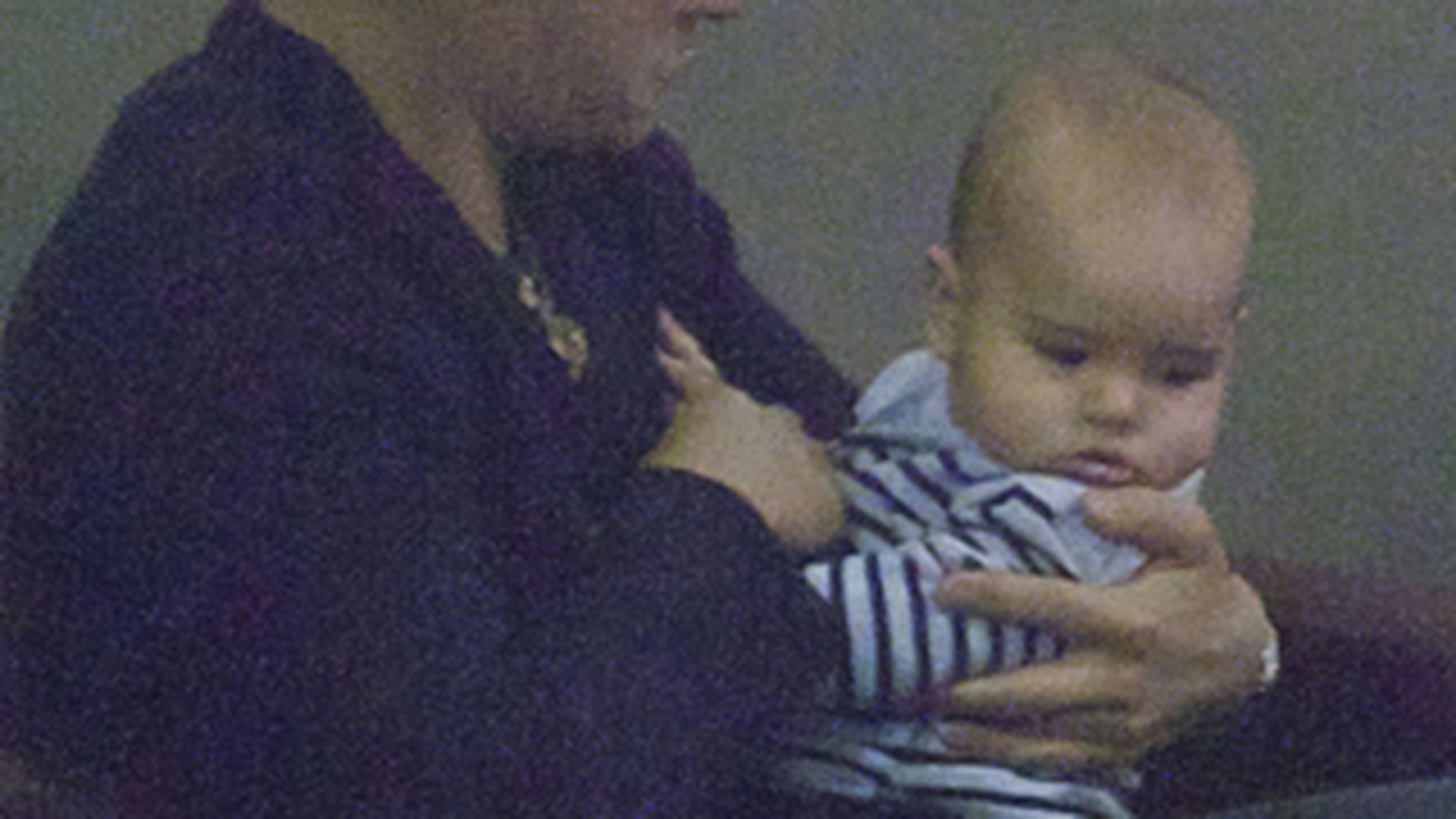 Orlando Bloom nu-si lasa bebelusul din brate