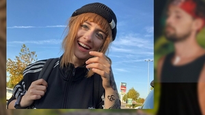 Bianca Adam a fost combinată cu un “Faimos”! S-a prezentat cu mama la “America Express”, dar știm cine a ținut-o în brațe