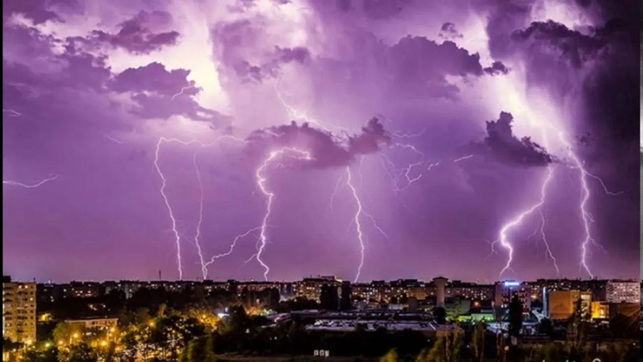 PROGNOZA METEO pe două săptămâni: Luna august vine cu temperaturi de peste 30 grade, însă nu scăpăm de ploi