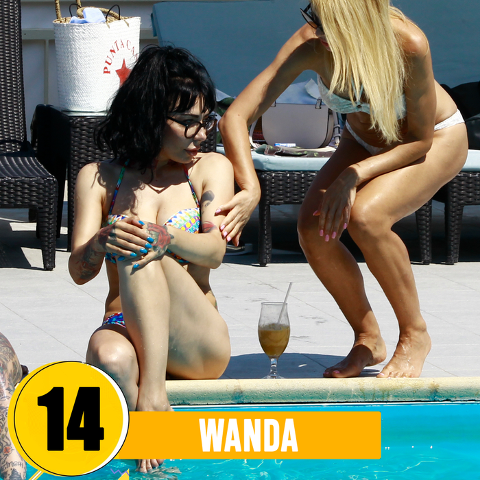 Top 30 bunăciuni la plajă de 1 Mai. S-au dat cu loțiune, s-au așezat pe șezlong și… Vezi pe ce locuri se clasează Andreea Bănică, Daniela Crudu, Bianca Drăgușanu ori Roxana Vancea
