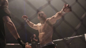 Cel mai bun luptator de MMA din tara a fost facut K.O. intr-un spital din Romanai! Vezi ce a patit temutul luptator!