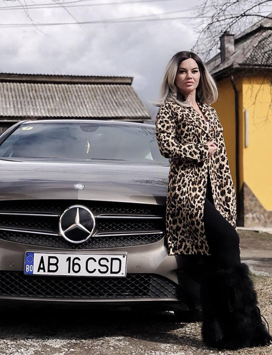 Carmen de la Sălciua, pusă la zid de fani. Ce răspuns le-a oferit interpreta de muzică populară. “Să nu uiți niciodată…”