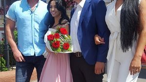 FOTO / Reacţia soţiei lui Tolea Ciumac, după ce s-au trezit cu mascaţii la uşă. Tina şi Ray, foşti concurenţi de la MPFM şi finii luptătorului, au vorbit despre reţinerea acestuia