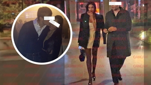 „Doar prieten” cu Mădălina Ghenea, cu fosta a rămas pe Instagram. A venit să “o susțină” în România, dar amintirile îl urmăresc