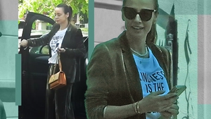 Ce a făcut diva în mijlocul străzii. Pe Andreea Raicu o ”mănâncă” rău…