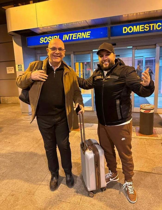 Raed Arafat se fotografiază cu multă lume, inclusiv cu Tzancă Uraganu (Foto: Instagram)