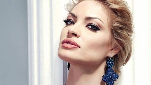 Valentina Pelinel, copleşită de cadoul primit de la Cristi Borcea de ziua ei: ”Mulţumim pentru surprize, tati!”