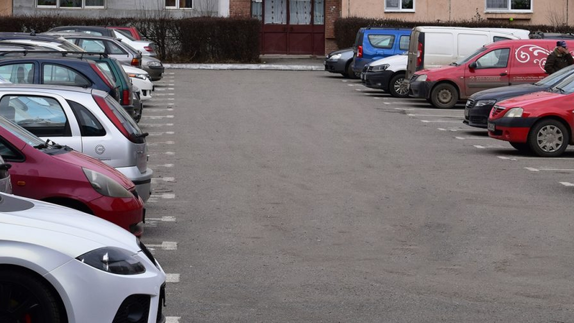 Mesajul incredibil pe care o mamă l-a scris cu markerul pe o mașină parcată ilegal. FOTO