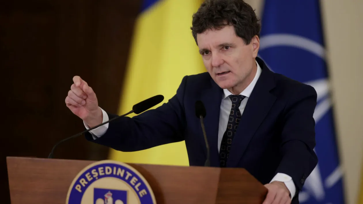 Nicușor Dan, salvat în ultimul moment! Momentul stânjenitor a fost observat de toată lumea