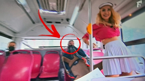 Cum a reacționat acest mexican, când a văzut-o pe Andreea Bălan în autobuz, într-o fustiță scurtă, la America Express 2023 de la Antena 1