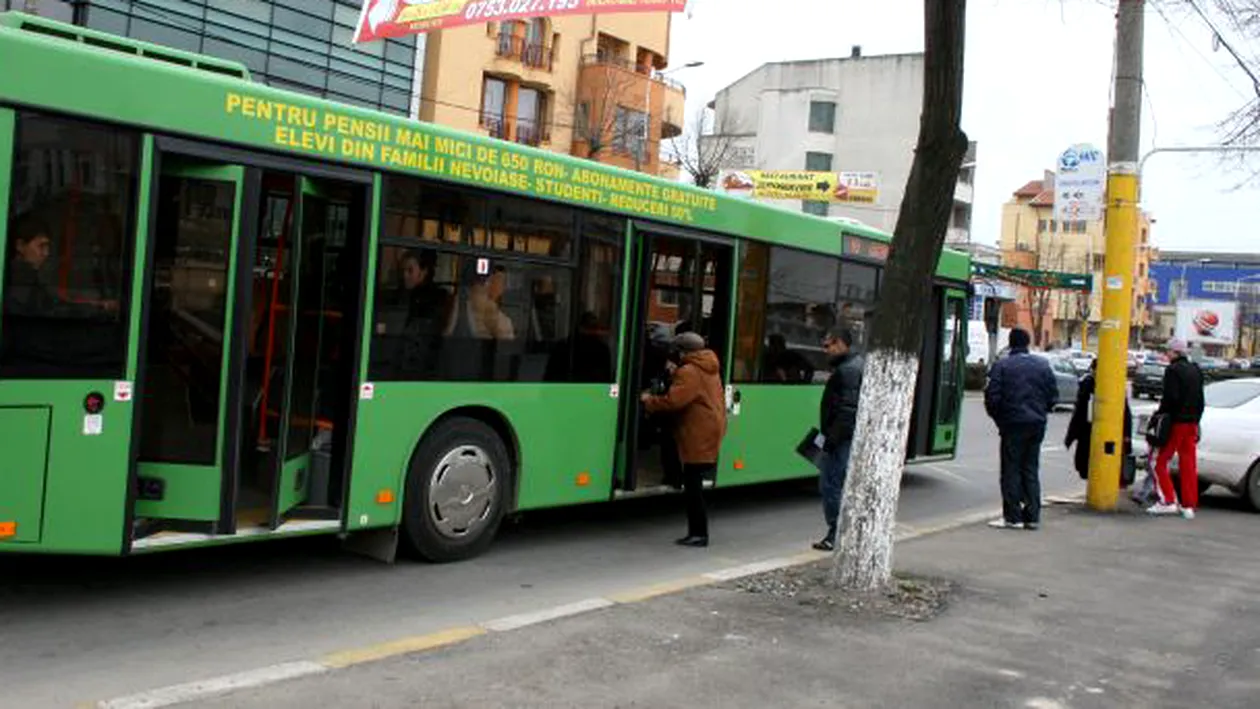 Sofer de autobuz din Galati, prins fara permis de conducere! Explicatia barbatului este halucinanta