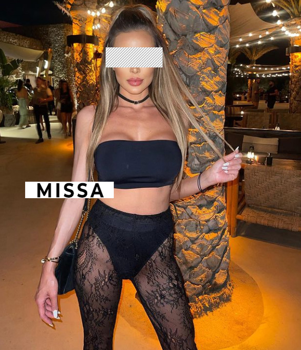 Miss A. l-ar fi cunoscut pe Flavio Briatore la Monaco