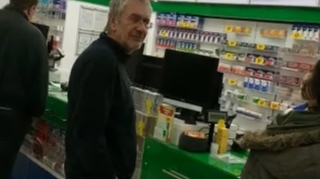 L-am filmat pe Marcel Iureş în timp ce… Ascunde probleme de sănătate?!