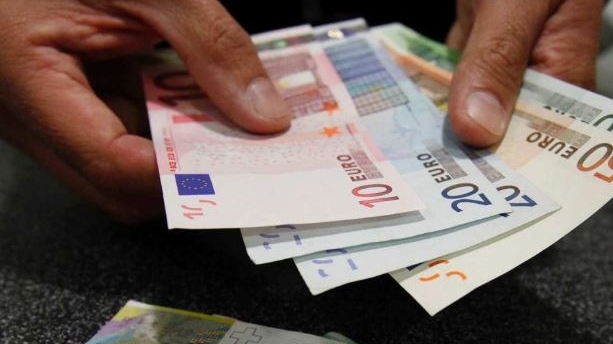 Curs valutar 2 octombrie 2019. Ce se întâmplă cu euro în această dimineață