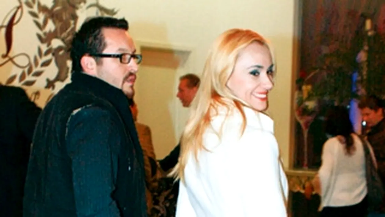 Bebelusa Oana, mandra foc de Hermesul ei! Defileaza cu 6.700 de euro in mana!