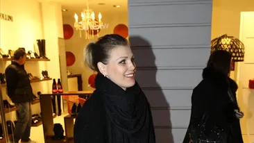 Are sarcina cu probleme, sta numai in pat si abia daca iese din casa! Cristina Rus a luat o decizie radicala pana va naste!