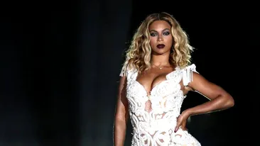 Beyonce a întors toate capetele la un spectacol. Are sau nu chiloţi vedeta?