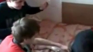 VIDEO Uite viata de student la rusi! Cele mai penale si sinistre glume posibile le vezi aici!