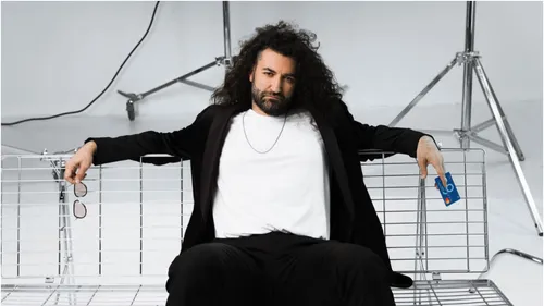 La asta nu te-ai fi așteptat! După ani buni, Smiley renunță la părul lung. Motivul însă te va impresiona