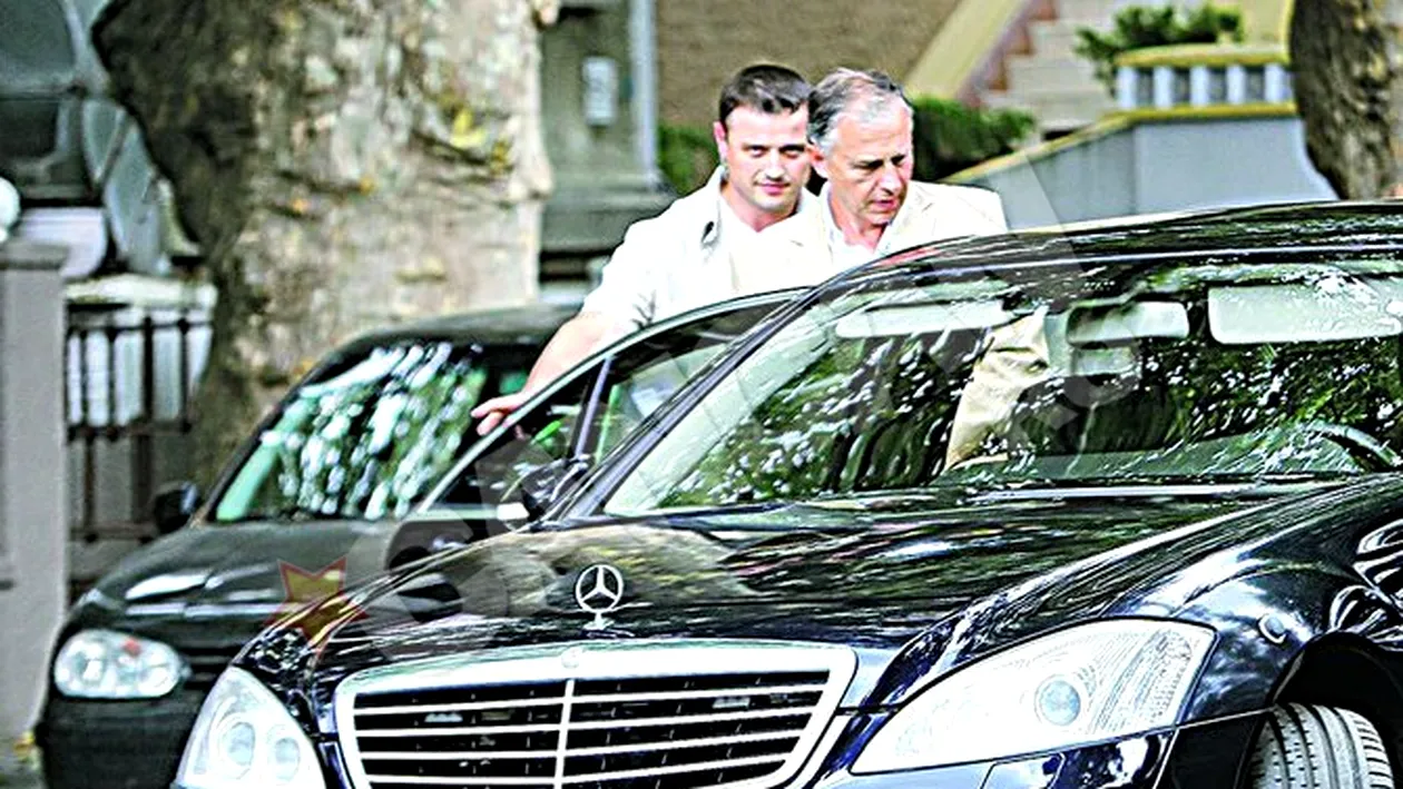 Geoana isi apara dragostea si la masa! Pranz cu paznici la desert