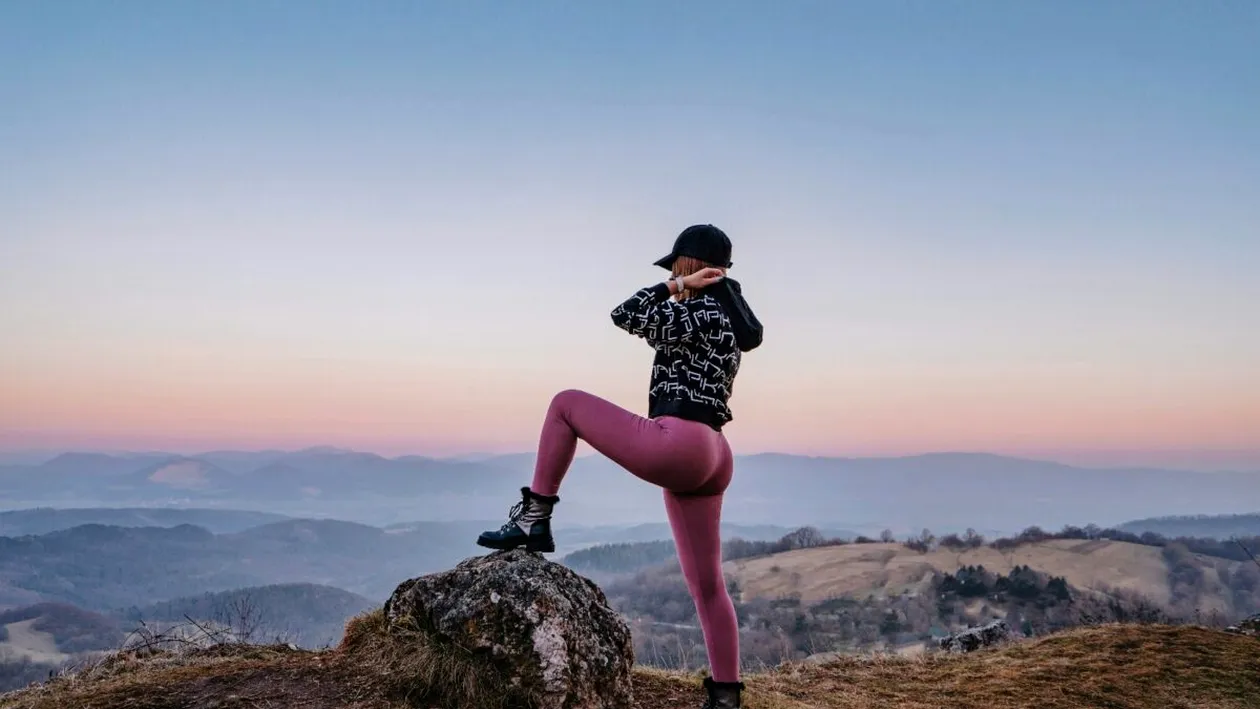 (P) Colanți modelatori la modă pentru sala de sport și uzura de zi cu zi