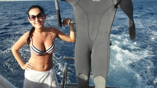 Alina, mezina trupei Heaven a incercat pentru prima oara snorkeling-ul in Egipt